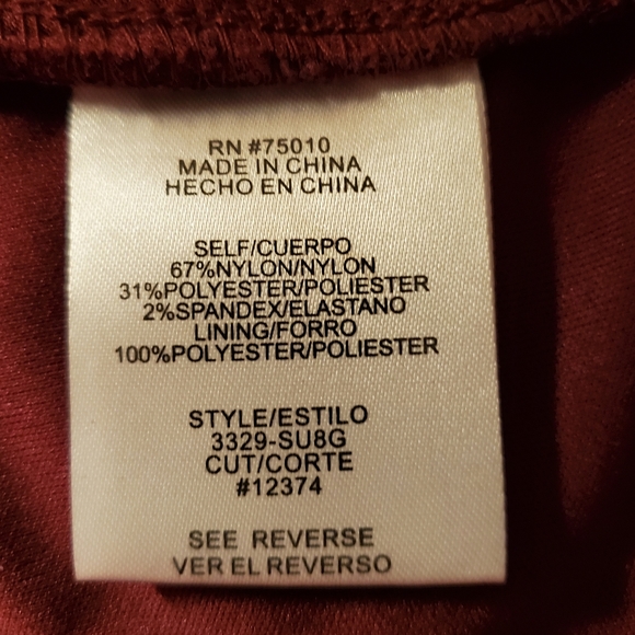 City Triangles 2pc Junior's Semi-Formal Dr… - Picture 3 of 7